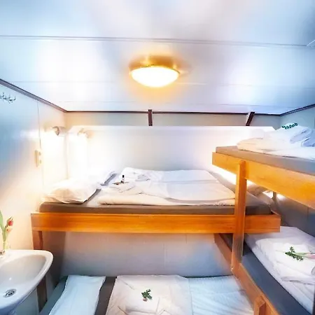 Segelschiff Loth Lorien *